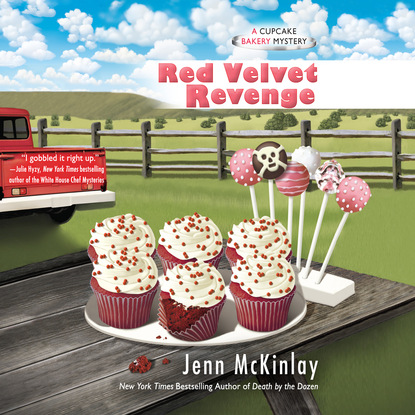 Jenn Mckinlay — Red Velvet Revenge - A Cupcake Bakery Mystery, Book 4 (Unabridged)